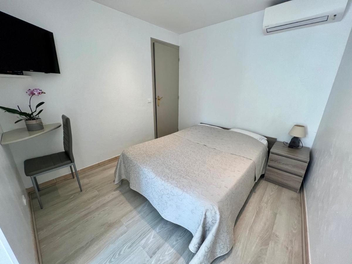 Hotel L'Etape Villeneuve-Loubet Zewnętrze zdjęcie